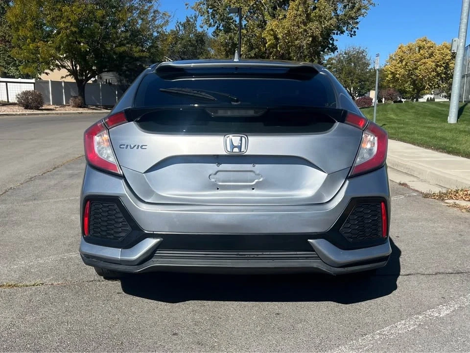 2019 Honda Civic 10th Gen - Image 5 of 17