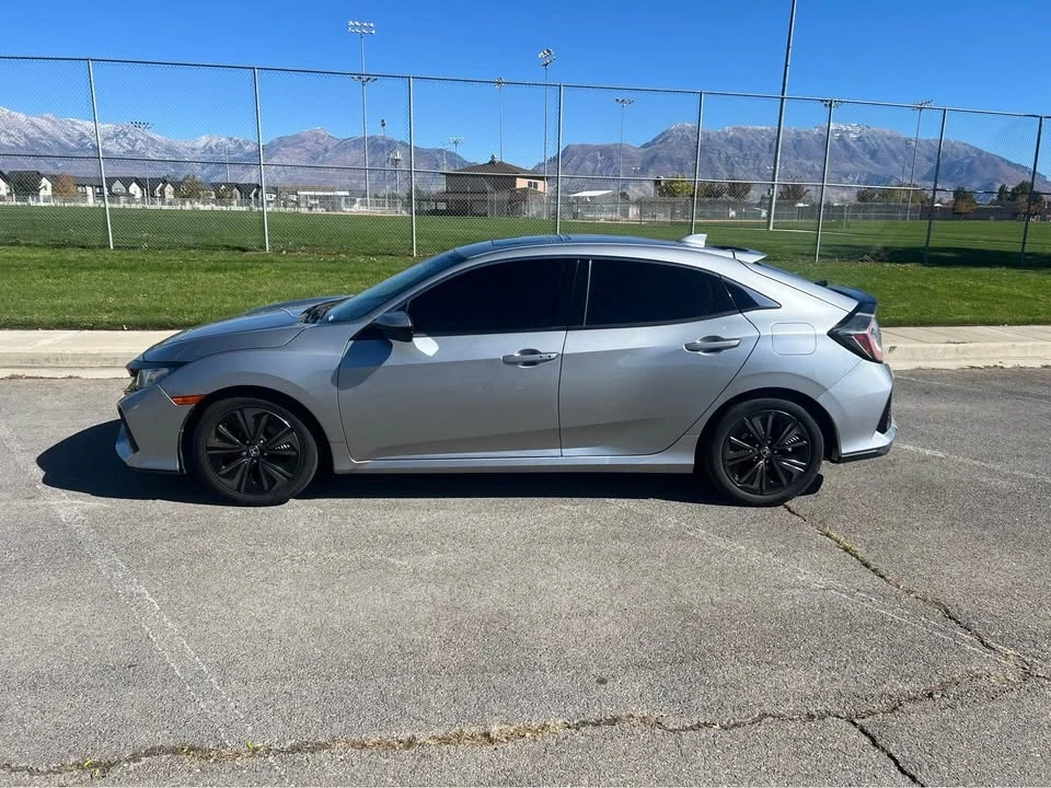 2019 Honda Civic 10th Gen - Image 3 of 17