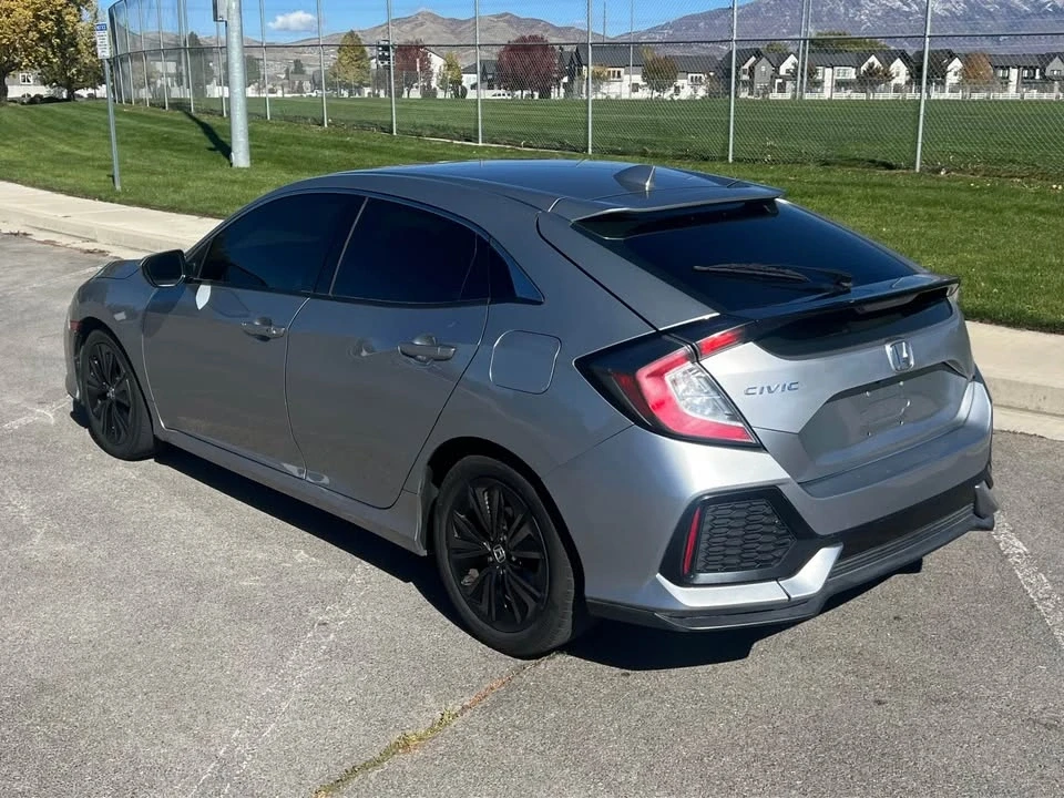 2019 Honda Civic 10th Gen - Image 4 of 17
