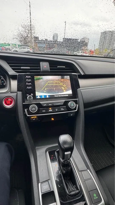 2019 Honda Civic 10th Gen - Image 5 of 10