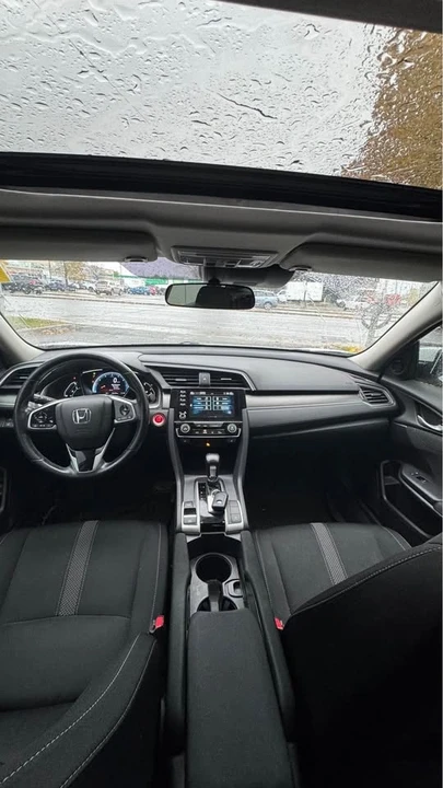2019 Honda Civic 10th Gen - Image 3 of 10