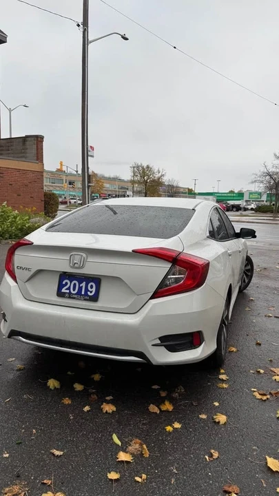 2019 Honda Civic 10th Gen - Image 2 of 10
