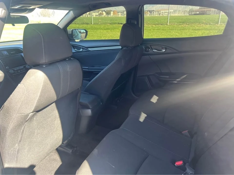 2019 Honda Civic 10th Gen - Image 12 of 17