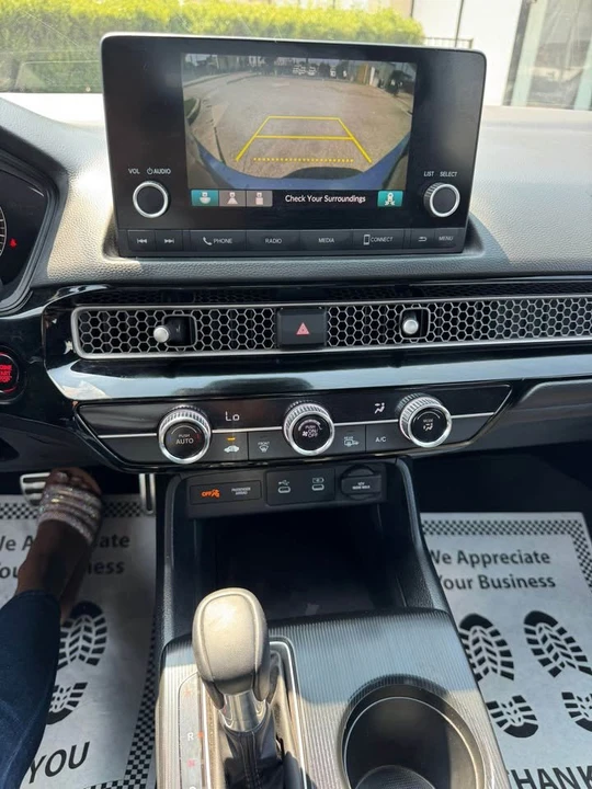2019 Honda Civic 10th Gen - Image 2 of 8