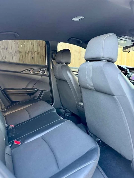 2019 Honda Civic 10th Gen - Image 4 of 9