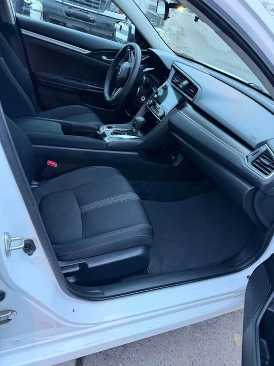 2019 Honda Civic 10th Gen - Image 13 of 14