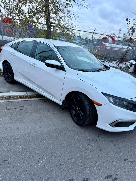 2019 Honda Civic 10th Gen - Image 6 of 14