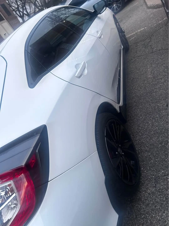 2019 Honda Civic 10th Gen - Image 3 of 8