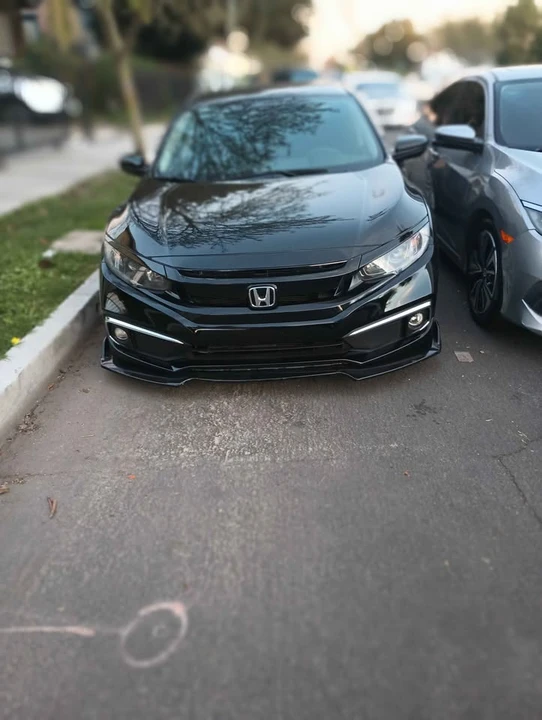 2019 Honda Civic 10th Gen - Image 3 of 7
