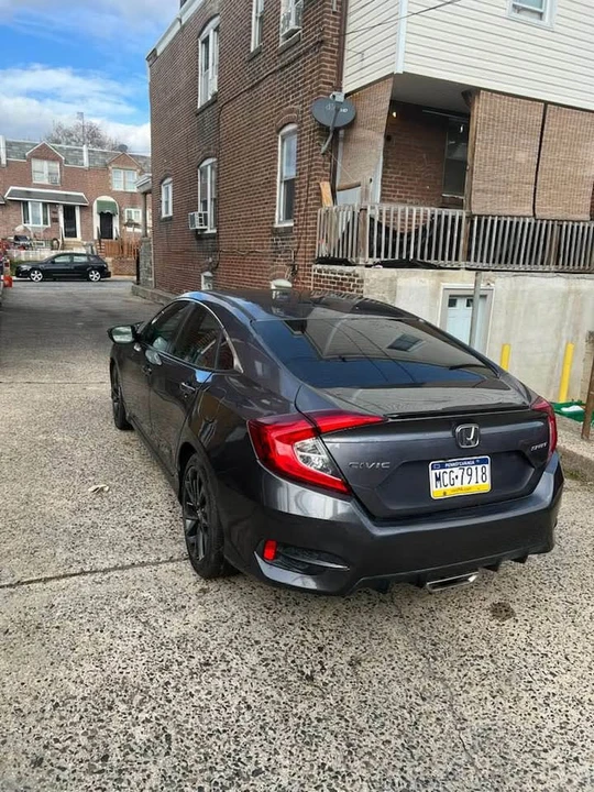 2019 Honda Civic 10th Gen - Image 7 of 10