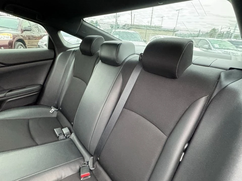 2019 Honda Civic 10th Gen - Image 16 of 20