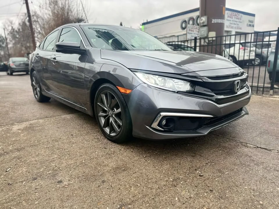 2019 Honda Civic 10th Gen - Image 3 of 10