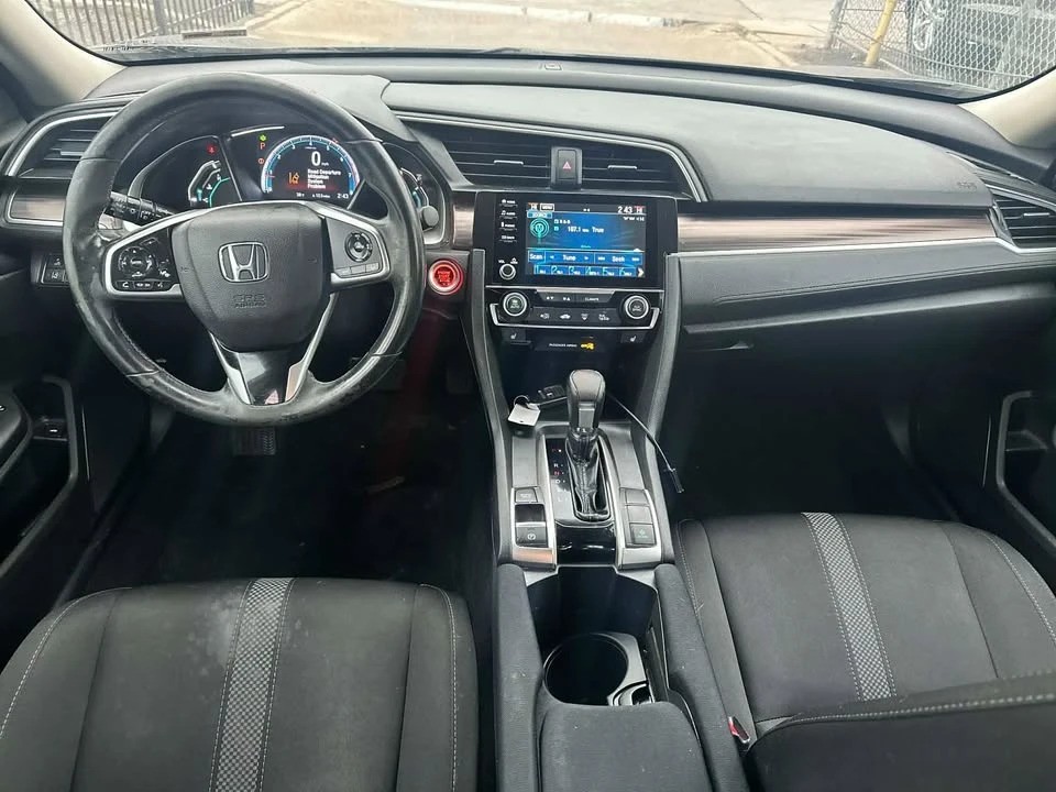 2019 Honda Civic 10th Gen - Image 8 of 10