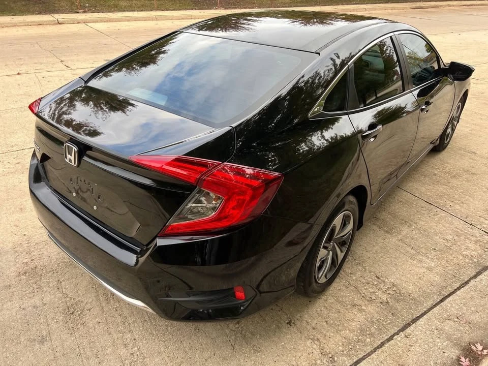 2019 Honda Civic 10th Gen - Image 14 of 20