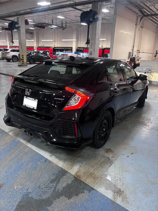 2019 Honda Civic 10th Gen - Image 2 of 11