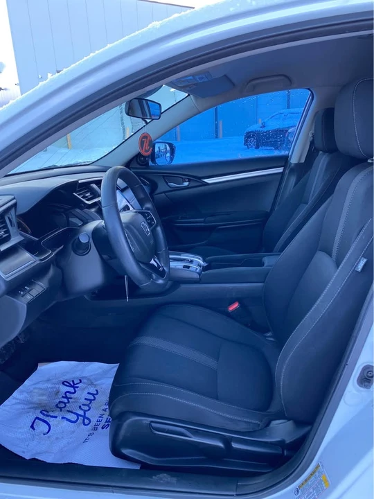 2019 Honda Civic 10th Gen - Image 6 of 8