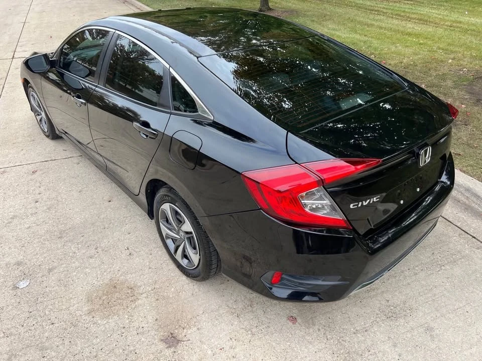 2019 Honda Civic 10th Gen - Image 15 of 20