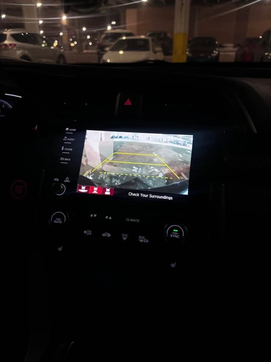 2019 Honda Civic 10th Gen - Image 10 of 11