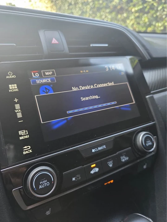 2019 Honda Civic 10th Gen - Image 11 of 16