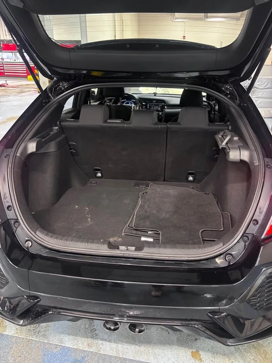 2019 Honda Civic 10th Gen - Image 6 of 11