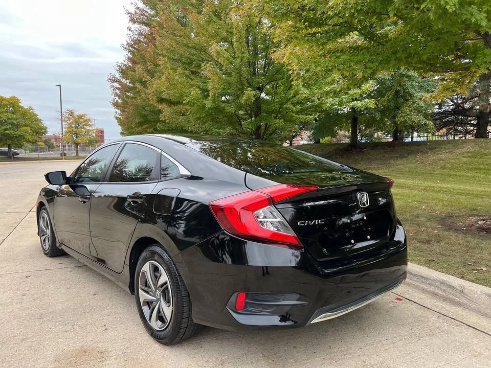 2019 Honda Civic 10th Gen - Image 4 of 20