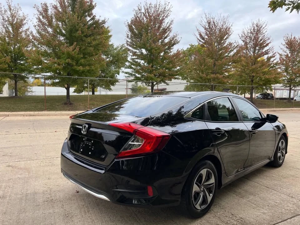 2019 Honda Civic 10th Gen - Image 6 of 20