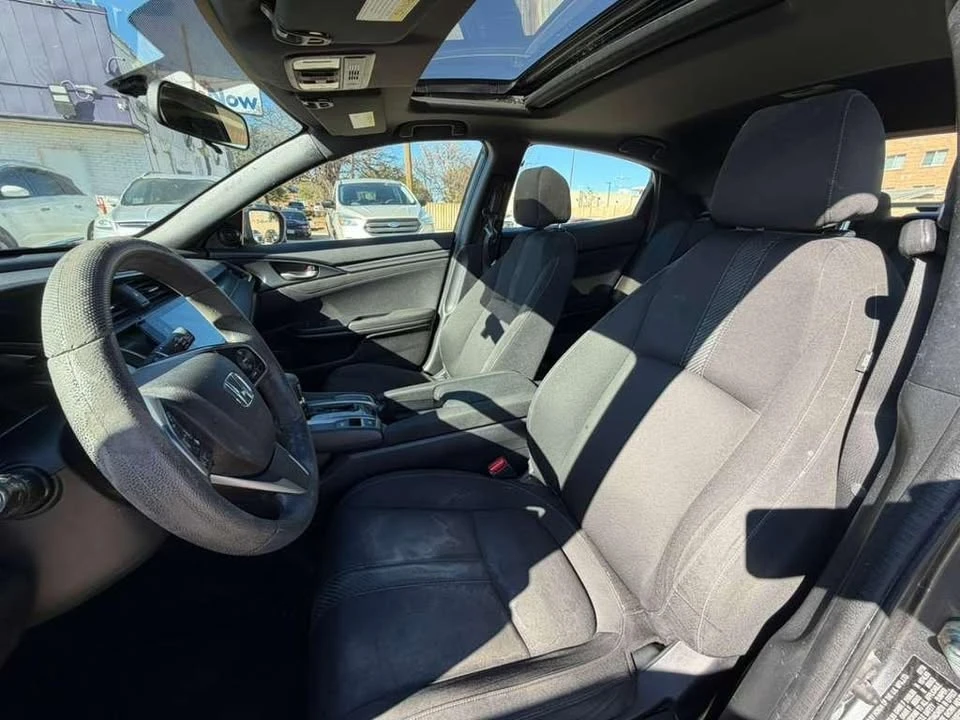2019 Honda Civic 10th Gen - Image 10 of 11