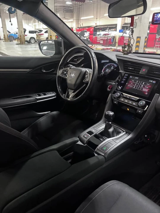 2019 Honda Civic 10th Gen - Image 9 of 11