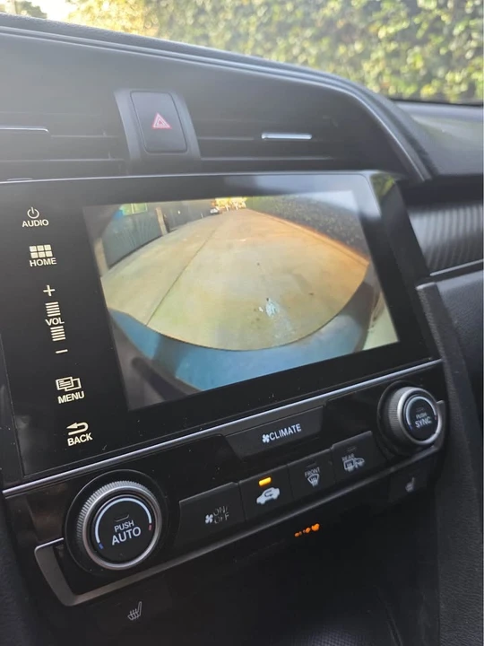 2019 Honda Civic 10th Gen - Image 10 of 16