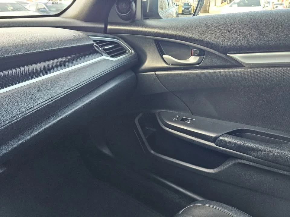 2019 Honda Civic 10th Gen - Image 14 of 20