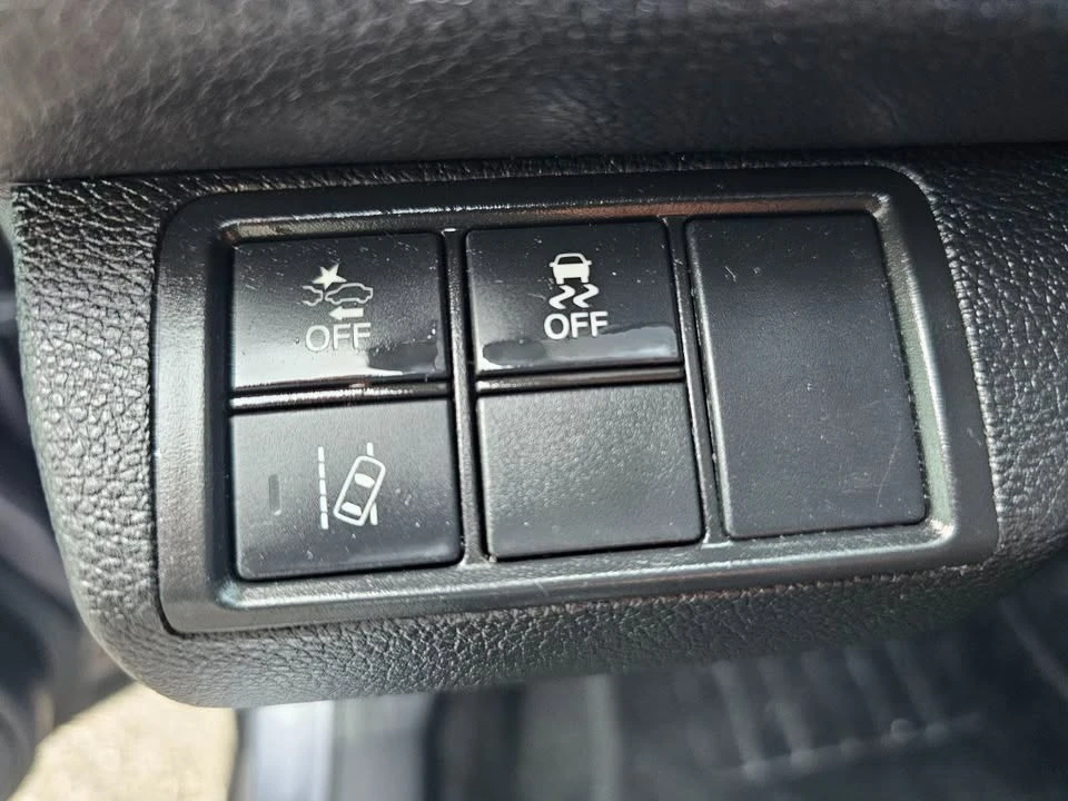 2019 Honda Civic 10th Gen - Image 15 of 20