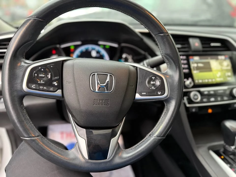 2019 Honda Civic 10th Gen - Image 18 of 19