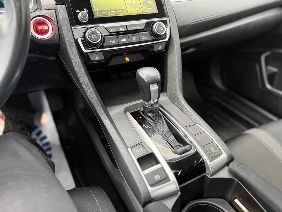 2019 Honda Civic 10th Gen - Image 16 of 19
