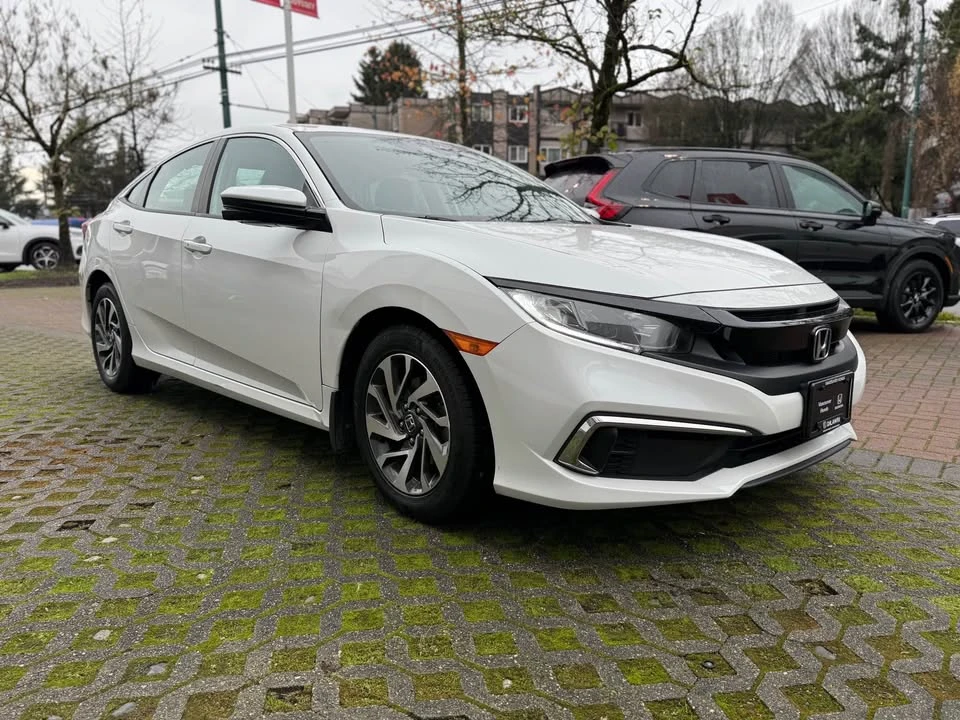 2019 Honda Civic 10th Gen - Image 2 of 19