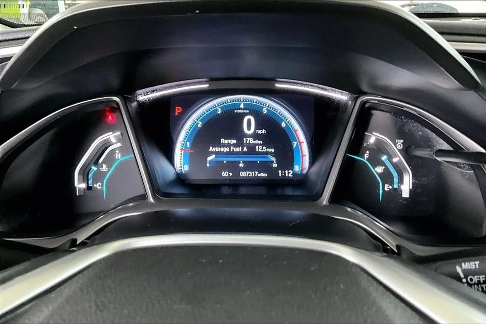 2019 Honda Civic 10th Gen - Image 13 of 21