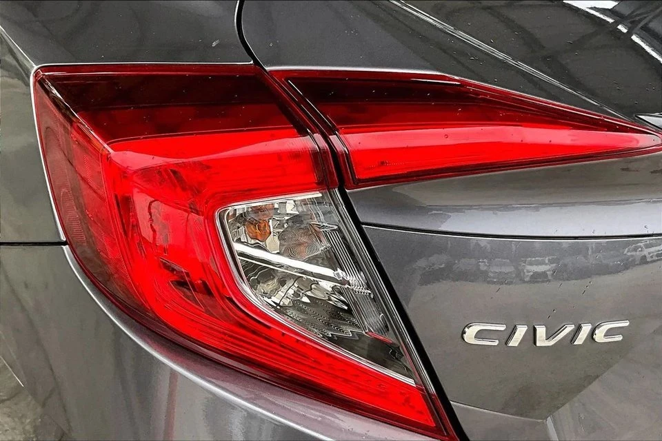 2019 Honda Civic 10th Gen - Image 21 of 21