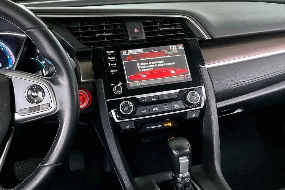 2019 Honda Civic 10th Gen - Image 10 of 21