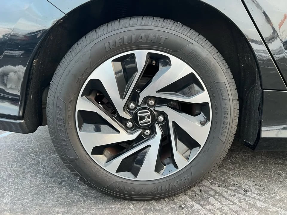 2019 Honda Civic 10th Gen - Image 20 of 20