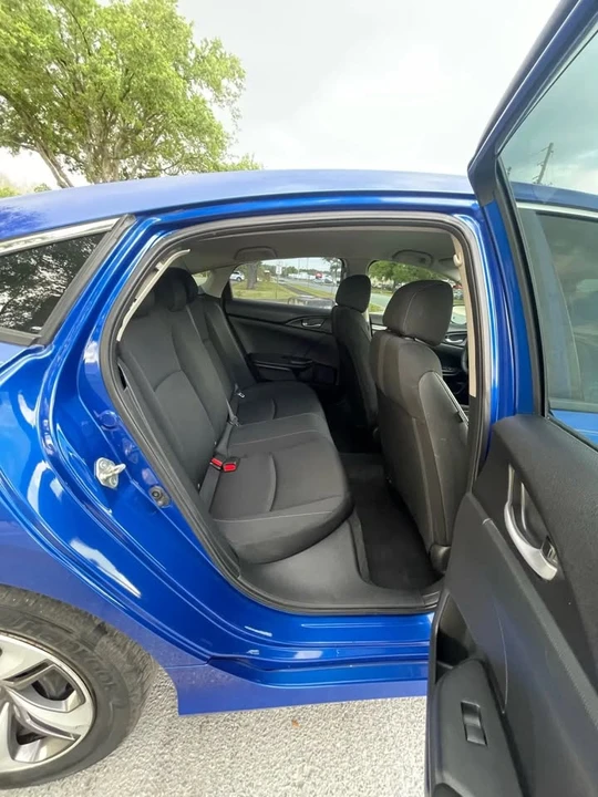 2019 Honda Civic 10th Gen - Image 8 of 10