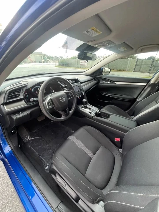 2019 Honda Civic 10th Gen - Image 5 of 10