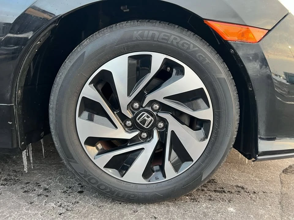 2019 Honda Civic 10th Gen - Image 19 of 20