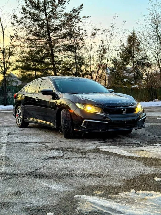 2019 Honda Civic 10th Gen - Image 3 of 14