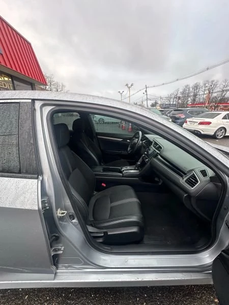 2019 Honda Civic 10th Gen - Image 15 of 17