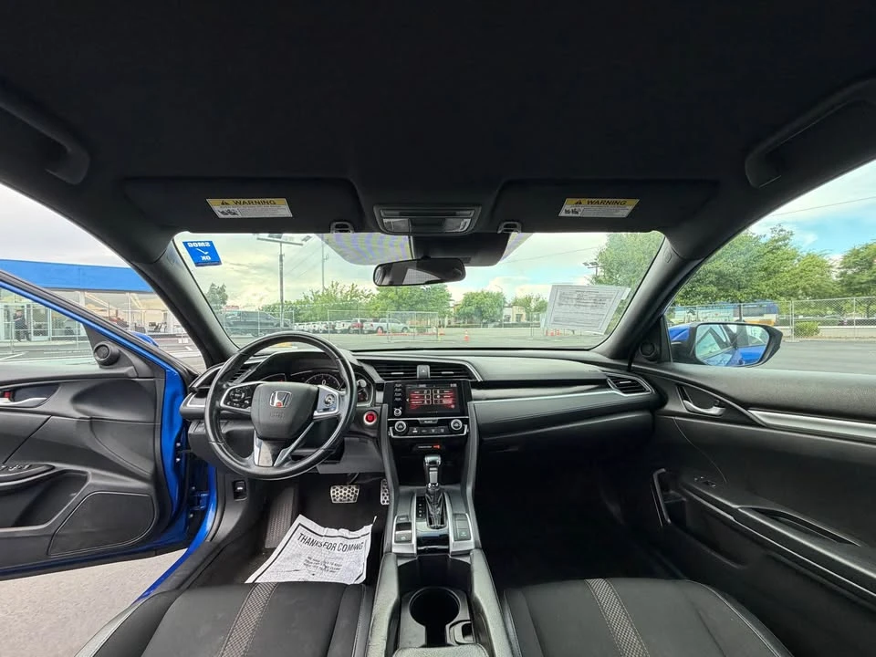 2019 Honda Civic 10th Gen - Image 9 of 12