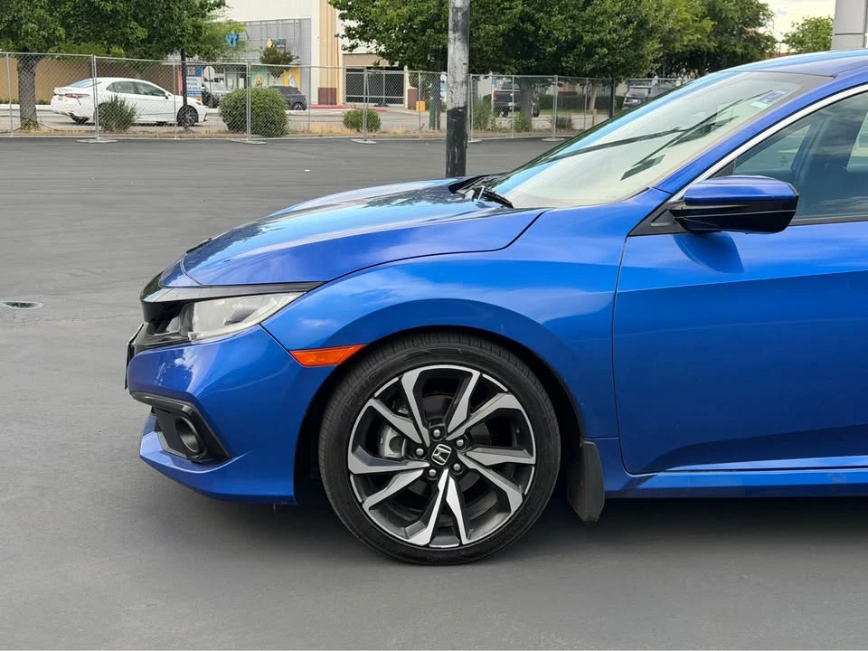 2019 Honda Civic 10th Gen - Image 5 of 12