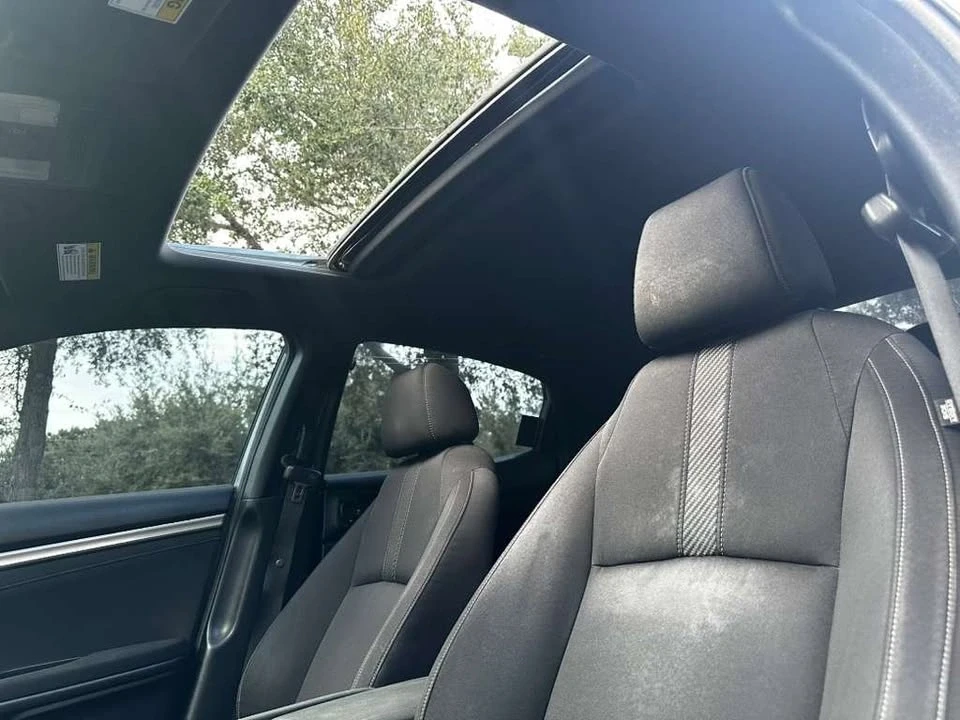 2019 Honda Civic 10th Gen - Image 10 of 16