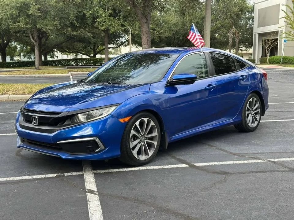 2019 Honda Civic 10th Gen - Image 3 of 12