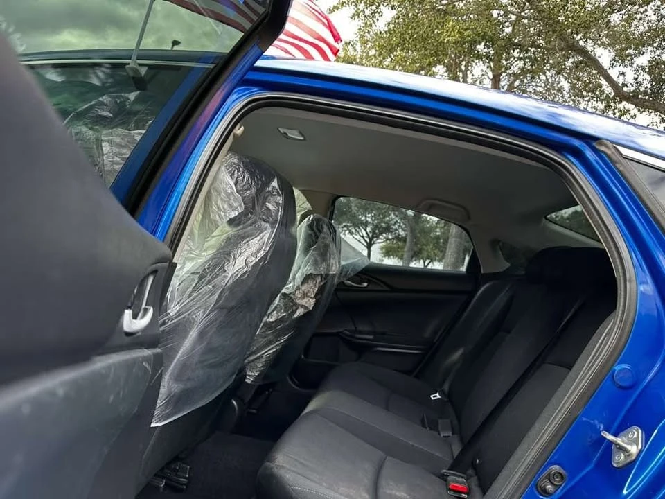 2019 Honda Civic 10th Gen - Image 9 of 12