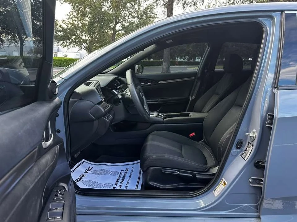 2019 Honda Civic 10th Gen - Image 9 of 16