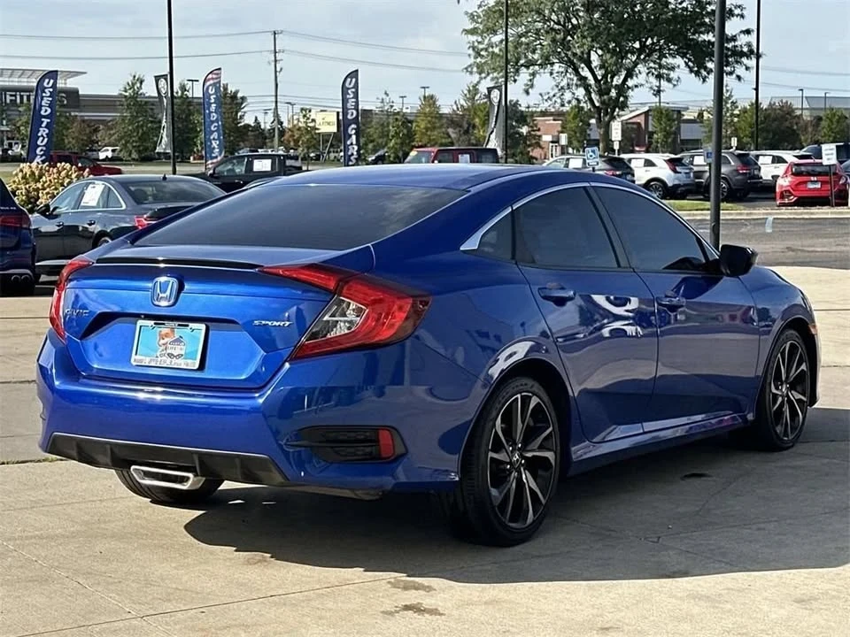 2019 Honda Civic 10th Gen - Image 4 of 18